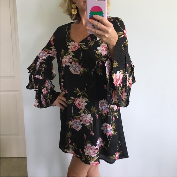 Floral Tiered Bell Sleeve Dress - Picture 6 of 6